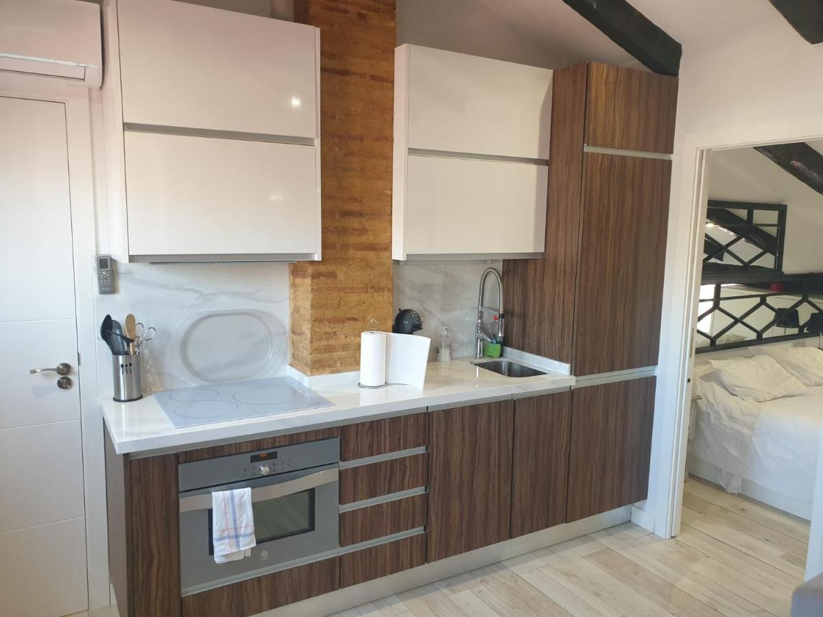 Atico Con Terraza Y Jacuzzi En El Centro Apartment Valencia Ngoại thất bức ảnh