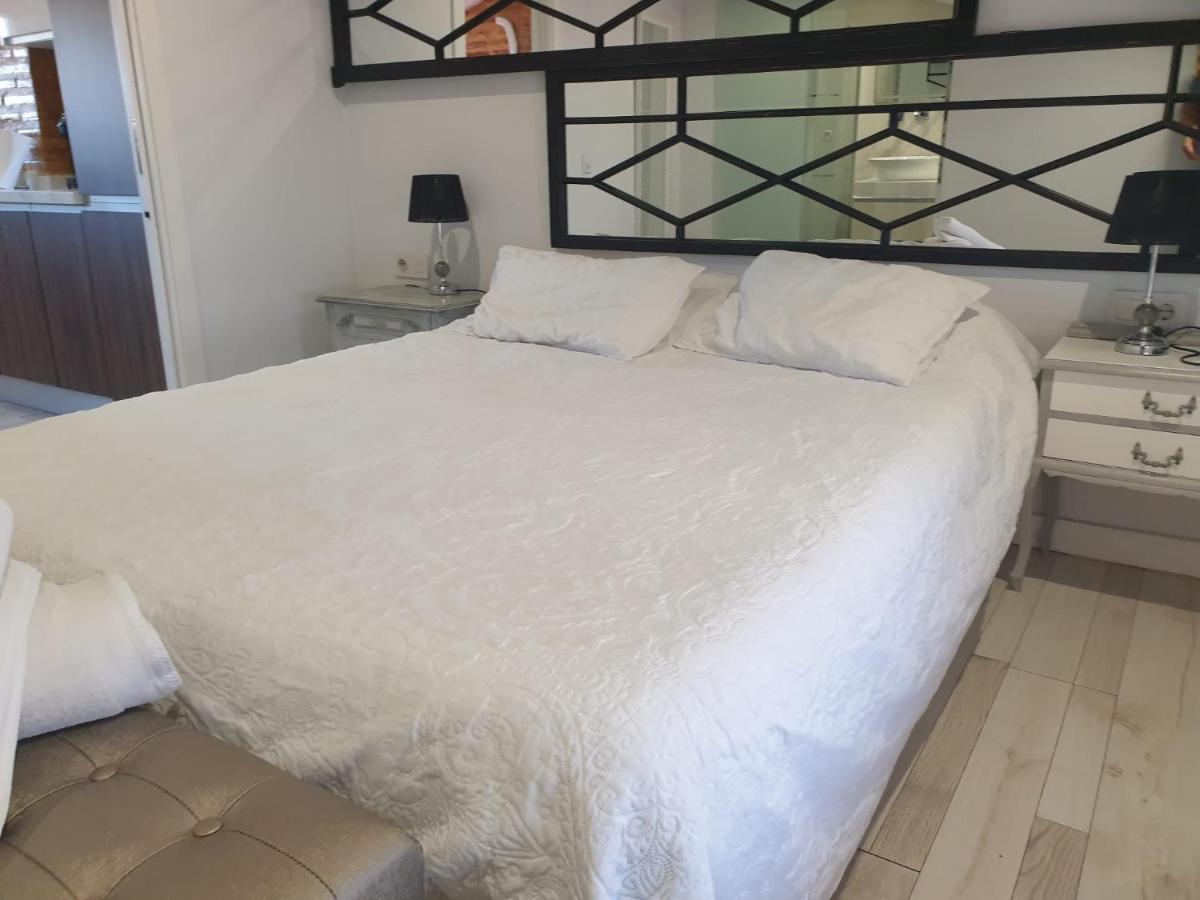 Atico Con Terraza Y Jacuzzi En El Centro Apartment Valencia Ngoại thất bức ảnh